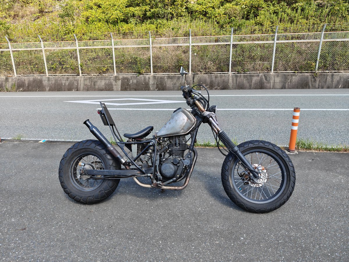 QfCfu's tweet photo. バイク買うかも https://t.co/GFpOk5aKux