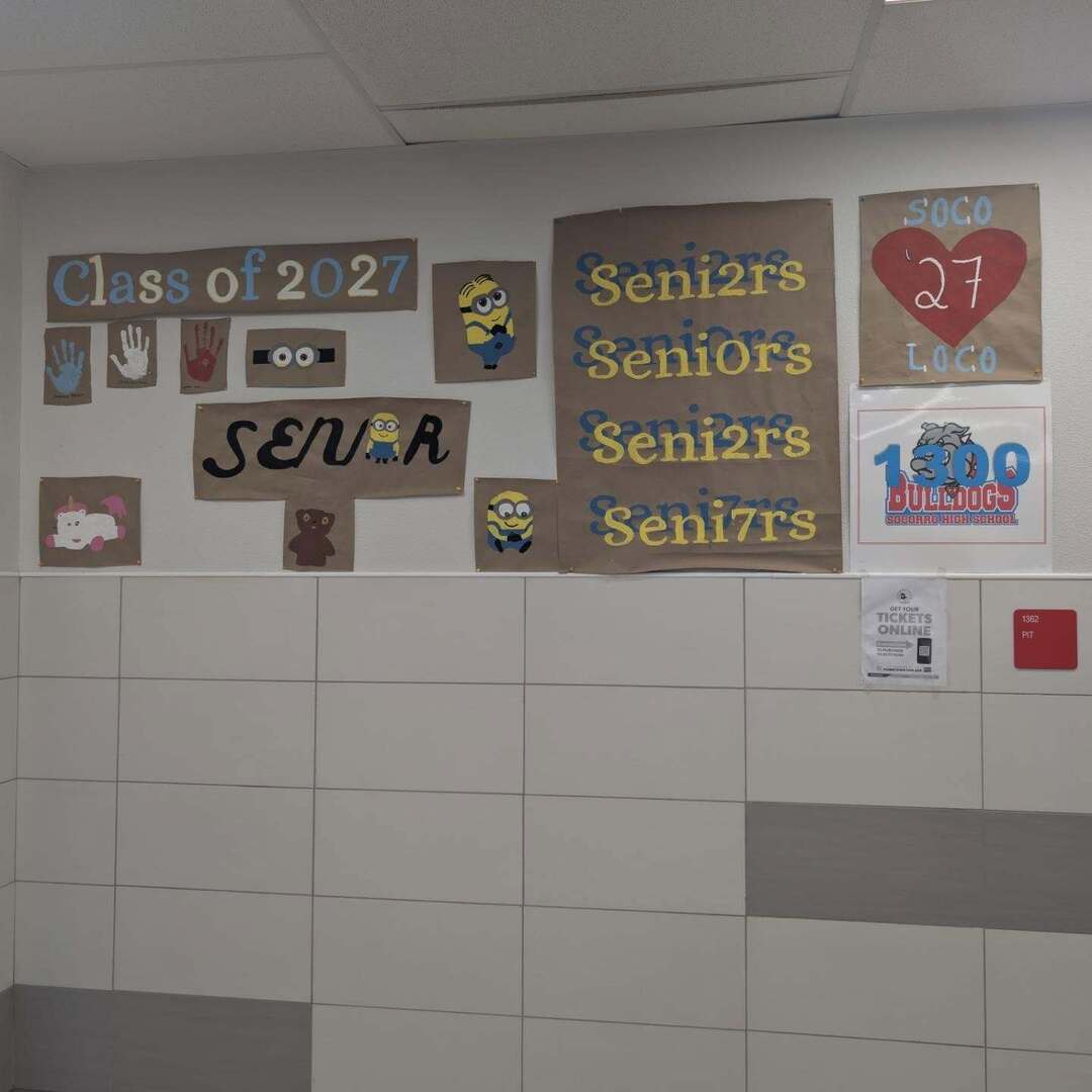 adrian_estorga's tweet photo. Class of 2027 last first day in SISD.  Only 300 days left. Enjoy every single one. https://t.co/Nl1MrTzQTW https://t.co/UPn8RWDj7s