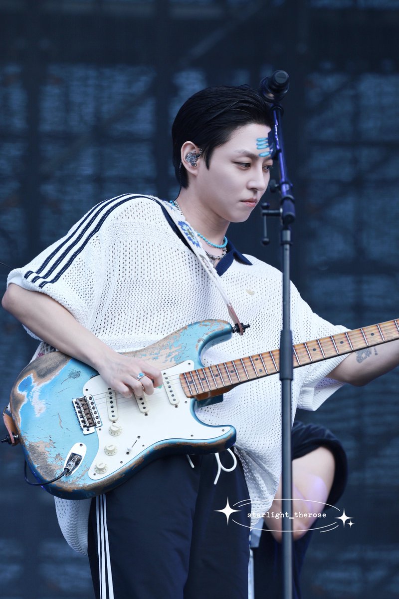 Starlight_TR's tweet photo. Woosung with skyler

260725 ONE UNIVERSE FESTIVAL
#더로즈 #TheRose 
#이태겸 #LEETAEGYEOM
#OUF2026 #ONEUNIVERSEFESTIVAL  
#원유니버스페스티벌 #원유니 https://t.co/YIbBfapmQn