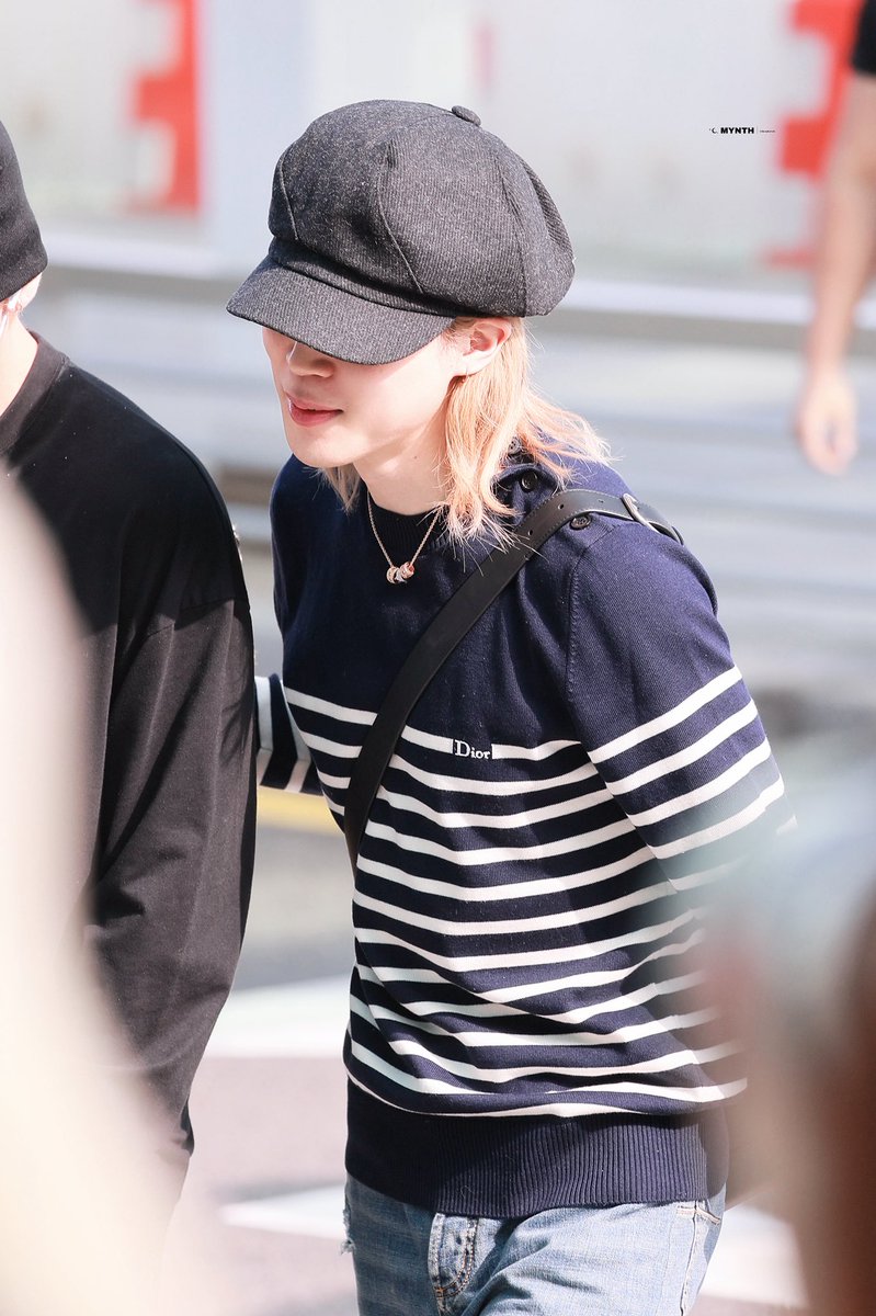 selene_limber's tweet photo. RT @themythofjimin: 260731 ICN

🛫

@BTS_twt 
#JIMIN #지민 #BTS #방탄소년단 https://t.co/Qzq8xIxdzb