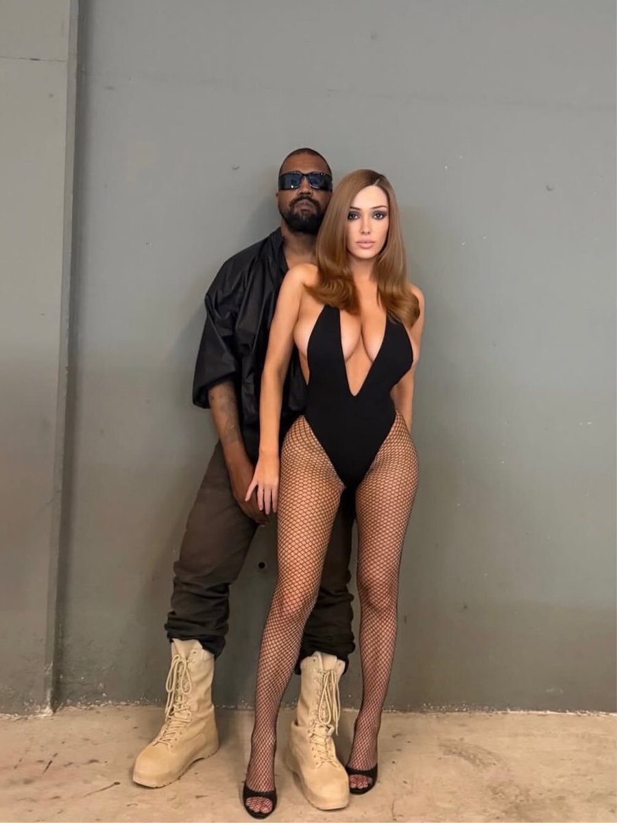 ye_world_'s tweet photo. Ye &amp; Bianca in Madrid🇪🇸 https://t.co/4PbgwSktdU