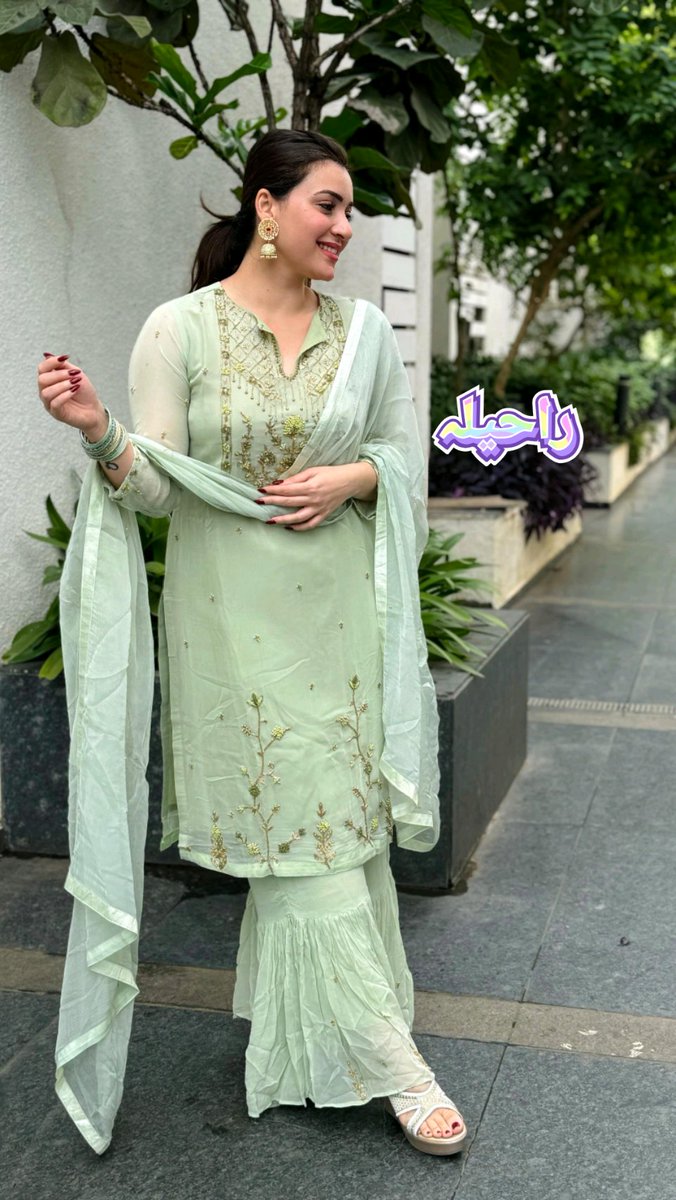 RaheelarSh's tweet photo. بڑی ٹھوکریں کھا کر سمجھ دار ہوئے ہیں

 اب ہم "دل" کی باتوں پر توجہ نہیں دیتے https://t.co/3D0knldnds