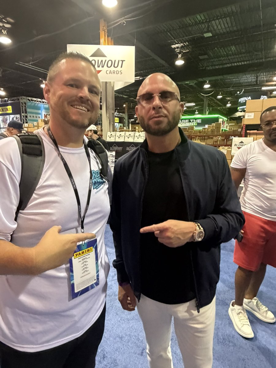 RebDawgCards's tweet photo. Nothing like being at The National and seeing the $11 Million Ohtani Logoman being secured in Chicago while the card is in Boca Raton…. Then running into @BFW while mantiquing for @BFWshow and seeing @CoachDuggs and Frank The Tank aka “The Units.” 

#thehobby https://t.co/WBjSmhuRVu