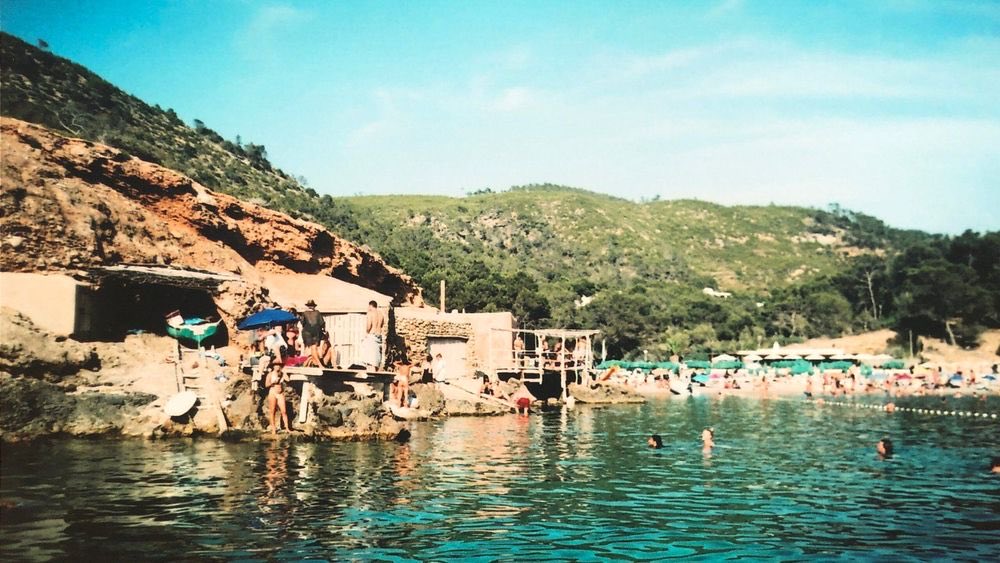 kernlpop's tweet photo. Mentally I’m in Ibiza in the 90s. https://t.co/HfVRbspnnt