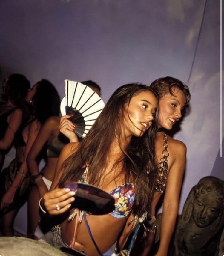 kernlpop's tweet photo. Mentally I’m in Ibiza in the 90s. https://t.co/HfVRbspnnt