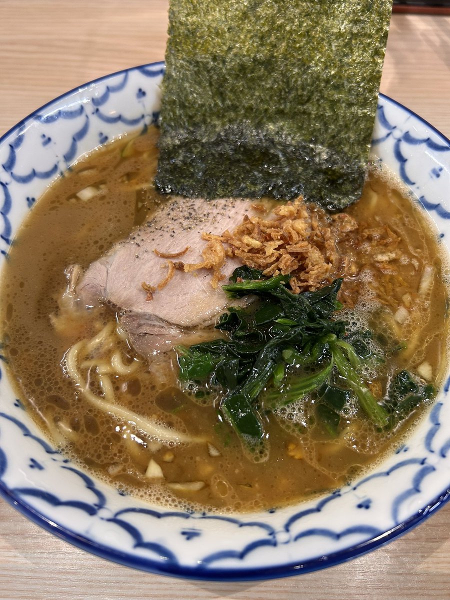 magic_evitconan's tweet photo. #半年ラーメンチャレンジ 
76〜79杯目(夕介/元喜家/一世風靡/魂心家)
初めて行った一世風靡、これはリピあり。安くていろんな種類のラーメンがある。魂心家の写真見たらネギ嫌いは倒れそう https://t.co/VPy5HKm4FR