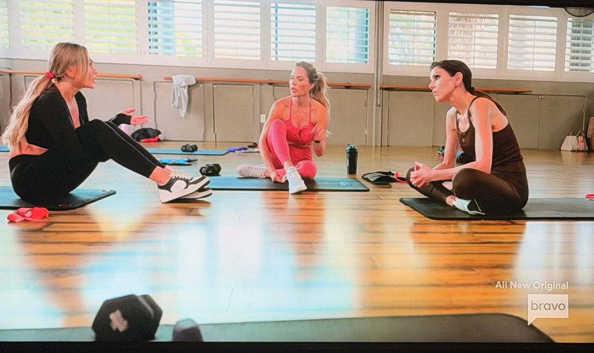 MissBenchmark's tweet photo. “You always leave me out of your TikTok’s.” Ladies, this CANNOT be the storyline. #RHOC https://t.co/BYV55YexXH