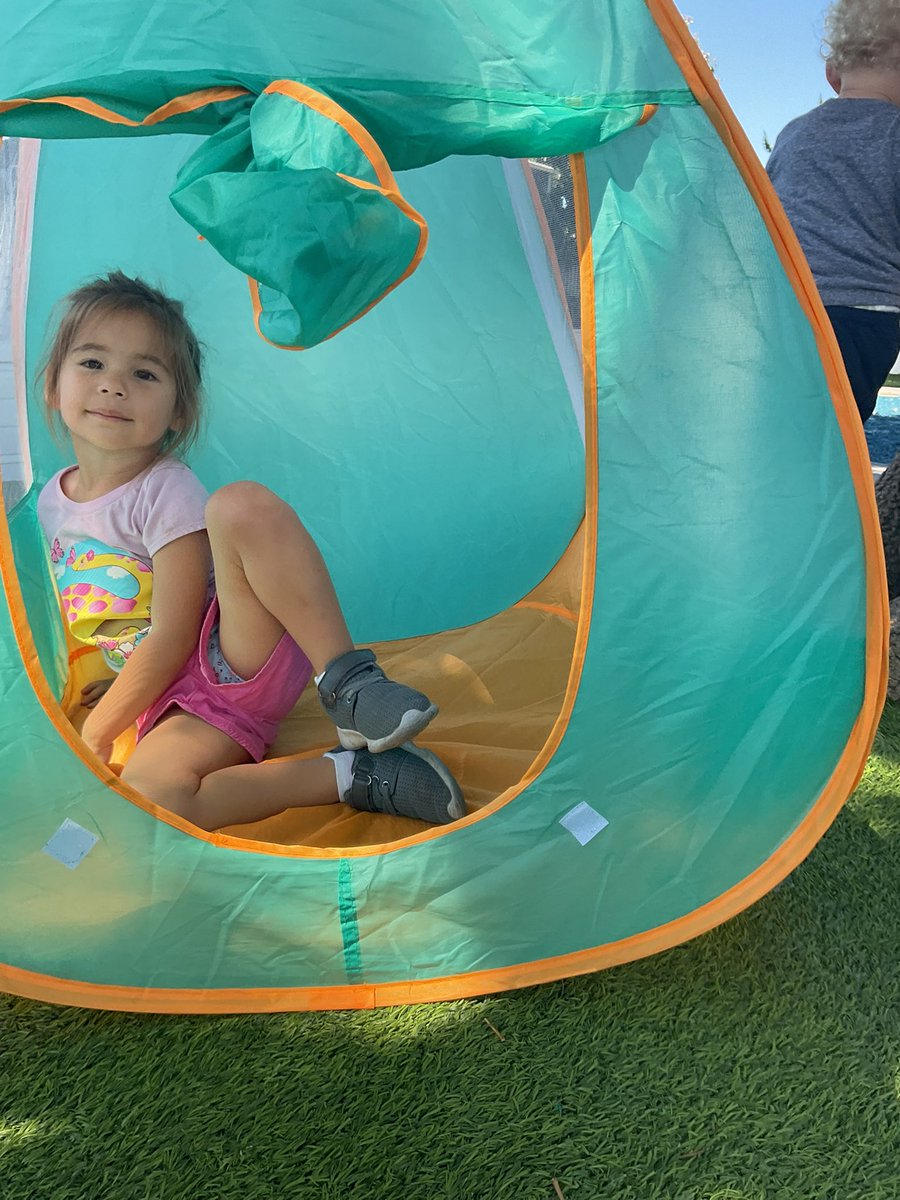 pacificcoastmo1's tweet photo. Fun Summer Camping experience at school🤩😍 https://t.co/AOhLf5ZH0N