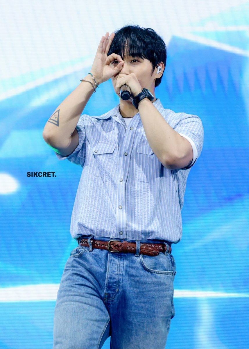 Sikcretday37's tweet photo. 260730 장흥물축제 #임현식
It's okay👌
#LIMHYUNSIK
#BTOB
#비투비
@BTOB_IMHYUNSIK https://t.co/lDvUuRq2mu