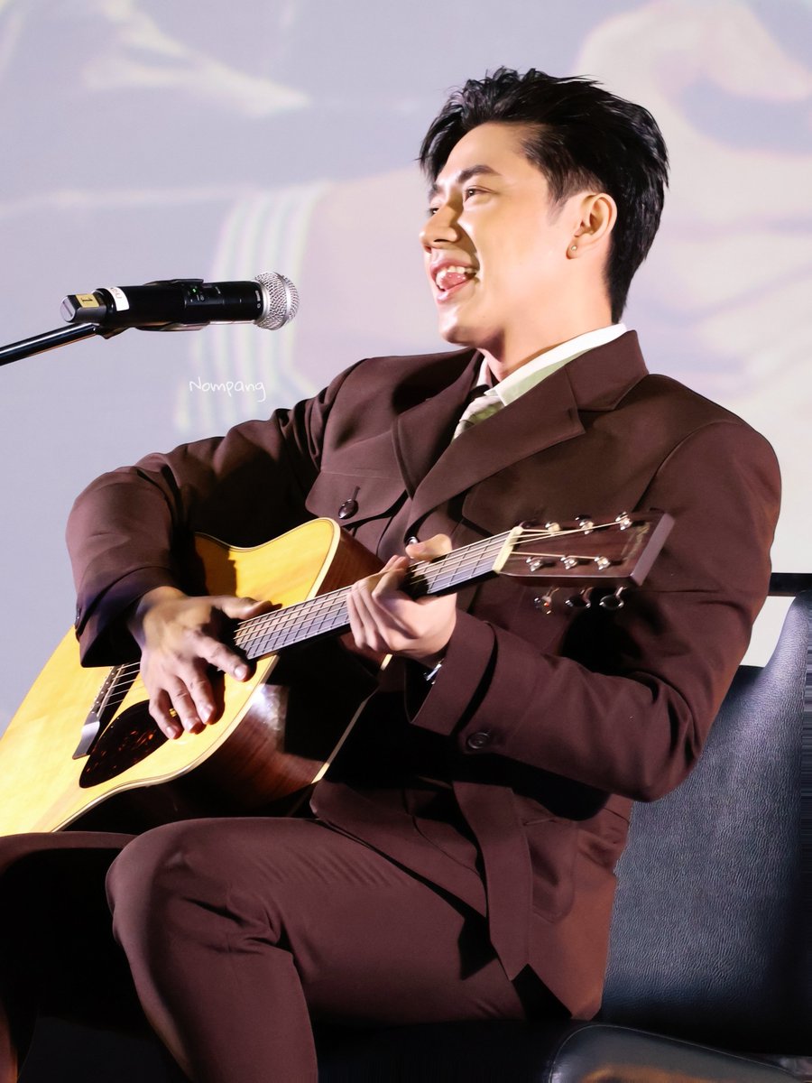NompangJJJ's tweet photo. ร้องเสร็จปุ��บ แลบลิ้นดื้อปั้บ😜🩷 #แจมรชตะ https://t.co/WHQSzvhyZk