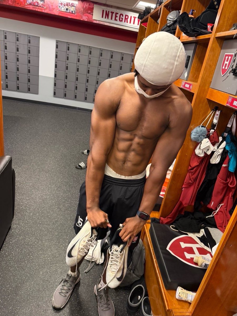 JourdanBrissett's tweet photo. Money year. Camp 🔜 #cbfw #undeniable https://t.co/qI6mU7e6wW