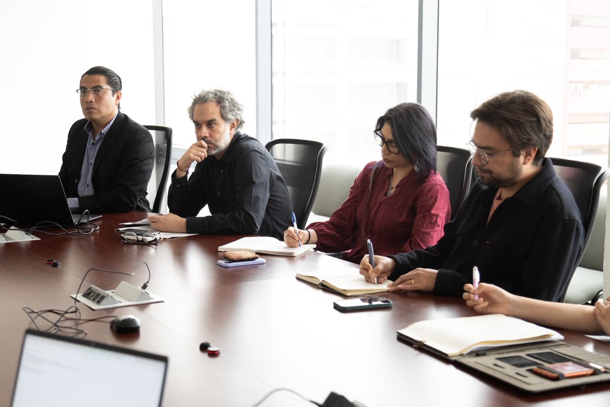 pkumamoto's tweet photo. Desde la @CISS_org estamos colaborando con la @Secihti_Mx para diseñar sistemas de seguridad social (cotizaciones, portabilidad o servicios médicos) para las personas becarias, científicas o con estancias de investigación internacional. 

Seguimos avanzando, porque hoy más que nunca, la sociedad, el Estado y las empresas deben procurar a todos los individuos que vivimos en comunidad 🌎