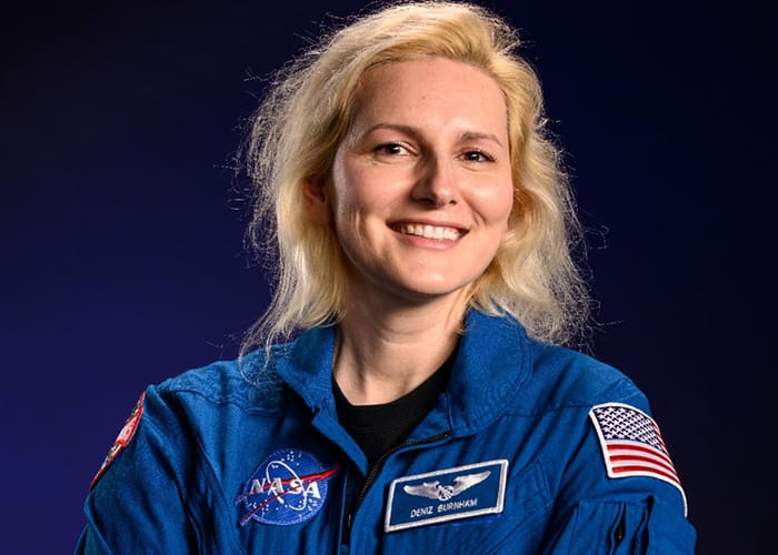 Aus_in_Space's tweet photo. NASA assigns astronaut Deniz Burnham to first @Space_Station mission... Read more: https://t.co/hNGvZqcDM1
@NASA #InternationalSpaceStation #Expedition76 #SoyuzMS30 #Astronaut #SpaceExploration #Artemis #HumanSpaceflight https://t.co/dvy0XqTnEF
