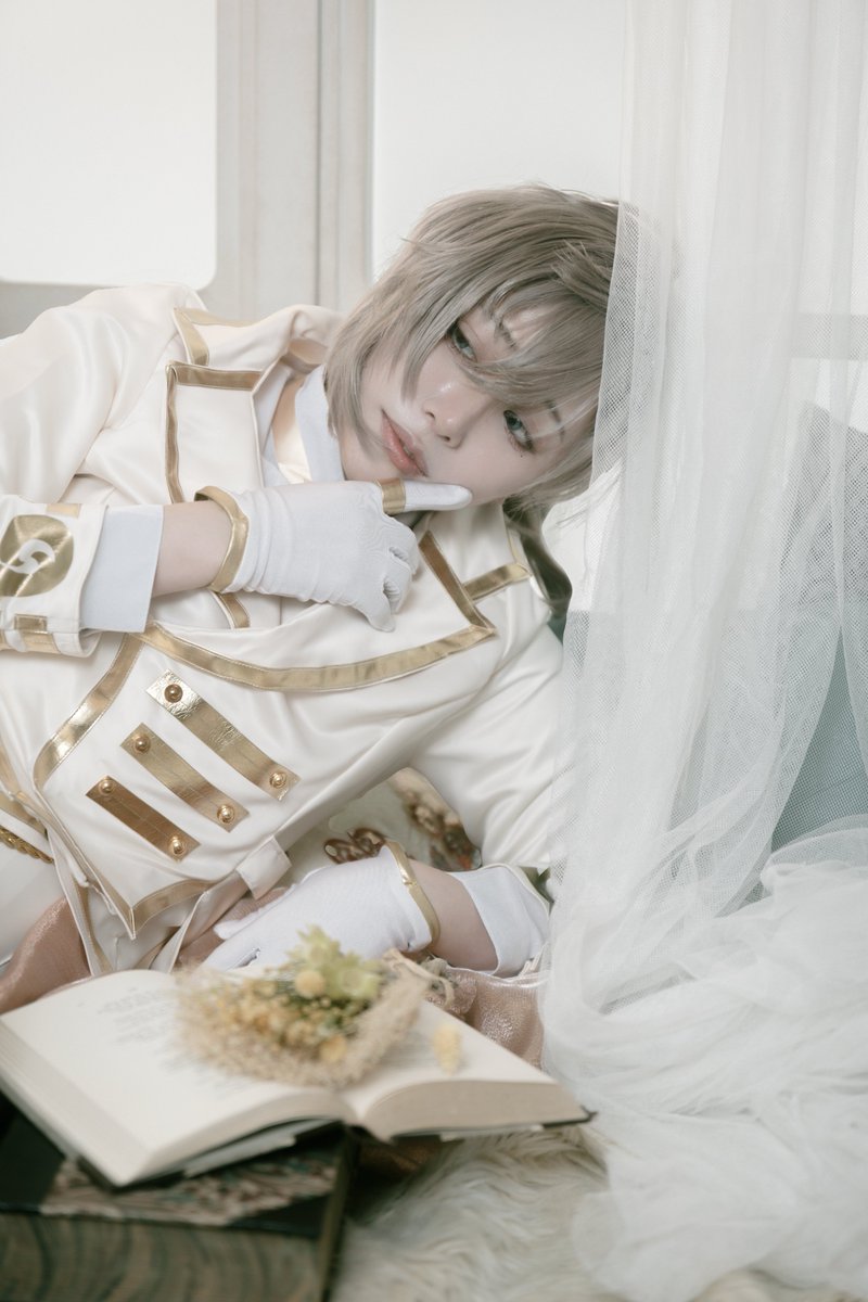 pt_nrm's tweet photo. cosplay 🌈🕒　

　🔫　
　2ndおめでとう　✨

photo ▷ @nana__702 https://t.co/mkQEcmSbk0