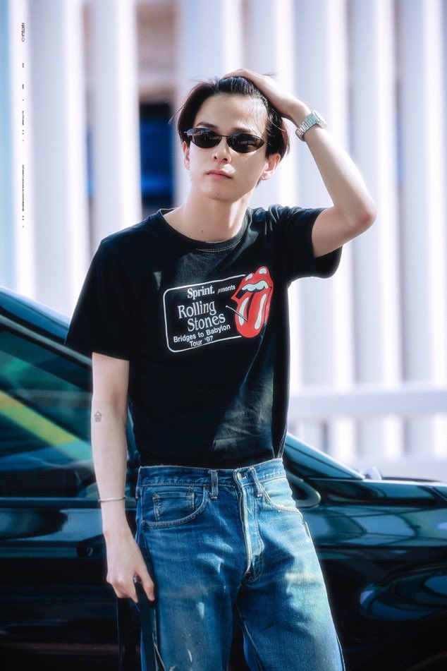 O82O2001's tweet photo. 다 아는 옷이구만.. https://t.co/tNf77d8d2B