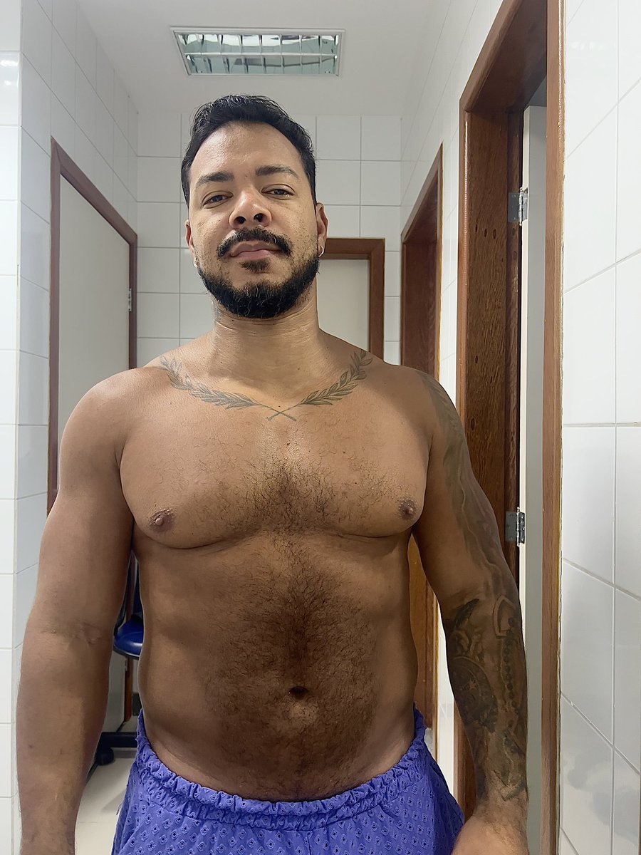 xeudgesx7's tweet photo. 🦦 https://t.co/v9OkHppFfT