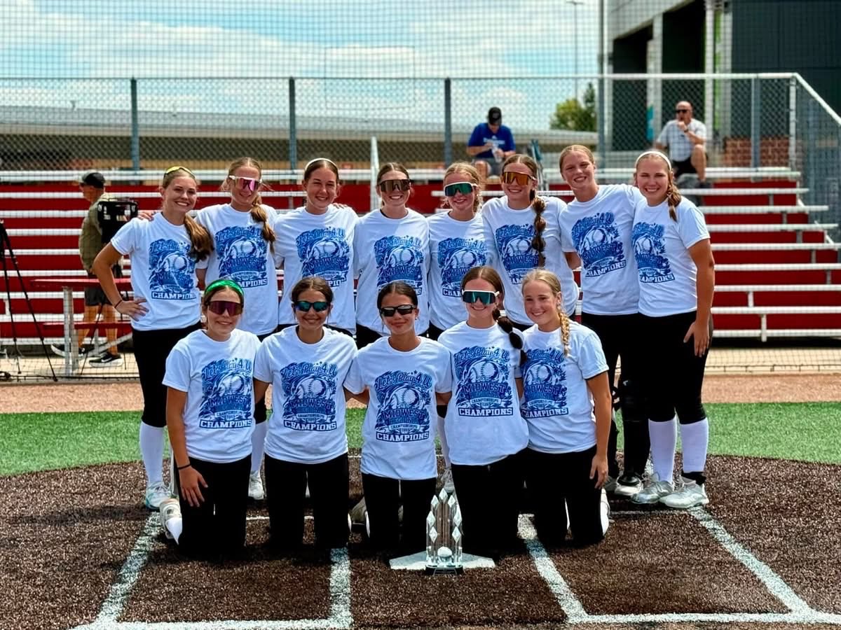 GlorifyHisGame's tweet photo. Great ending to our season for the 14u Dennison Silver Hawks! What an amazing group of young ladies! Looking forward to our next chapter. https://t.co/IpNrm0obKP