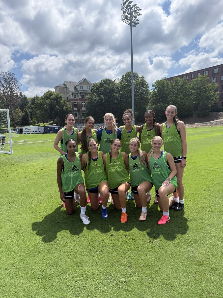 UNCAvlWSoccer's tweet photo. Week 2 ⚽️ ☀️ https://t.co/NowINJ4sdA