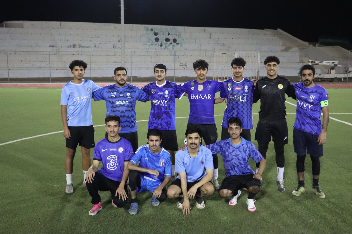 Zaloume's tweet photo. #صور | من الجولة الأولى لبطولة زلوم الصيفية لكرة القدم 📸⚽️
لقطات توثق جانبًا من منافسات الجولة الأولى، والتي اتسمت بالإثارة والندية وسط حضور جماهيري مميز.
نتمنى التوفيق لجميع الفرق المشاركة، ونترقب مواجهات قادمة مليئة بالحماس.
#بلدية_زلوم #بطولة_زلوم_الصيفية https://t.co/IpvjxTo7L9