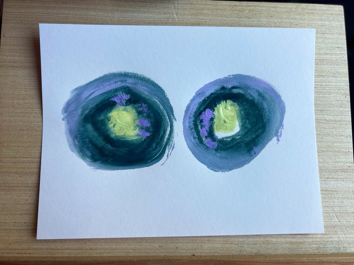 lolo_paints4you's tweet photo. Might’ve been a little too hot outside for painting.. 😋🖼️🌳☀️
What should I call this one? 💜🩵💚
#bodypainting #bodypaint #bodyart #nudepainting #nudepaint #nipples #nippleart #nipplepainting #nudeacrylic #eroticpaint #eroticpainting #eroticart #boobs #tits #unconventionalart #acrylicart #nudeoutdoors #outdoornudity