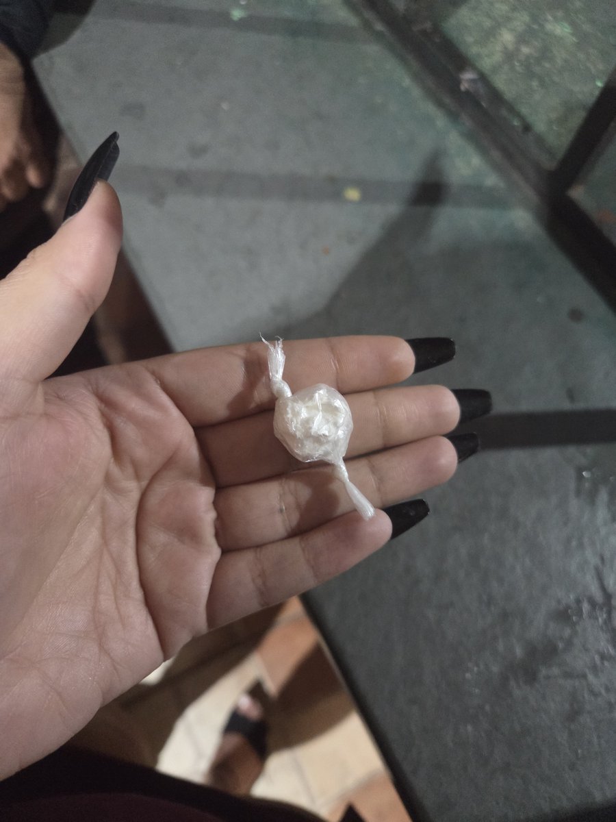 C0KEJEN's tweet photo. exportação chegou bbs #cocaina #cocaine #coke https://t.co/ChRdt1jNwm