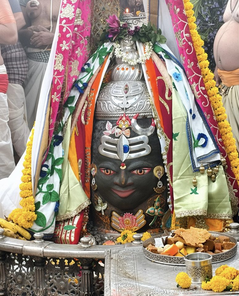 12Jyotirling's tweet photo. श्री महाकालेश्वर भस्म आरती दर्शन | 31.072026

Shri Mahakaleshwar Bhasma Aarti Darshan | 31.07.2026 https://t.co/4F6ePB4GVm