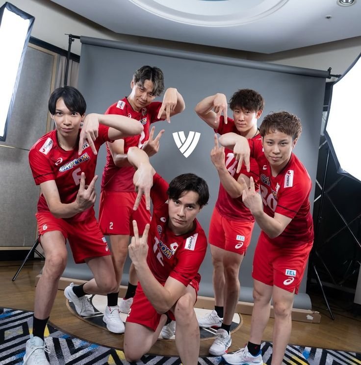 _lunasolace's tweet photo. in ryujin nippon we trust, finals bound cutie ✨✨ https://t.co/oNGLLvm4Z8