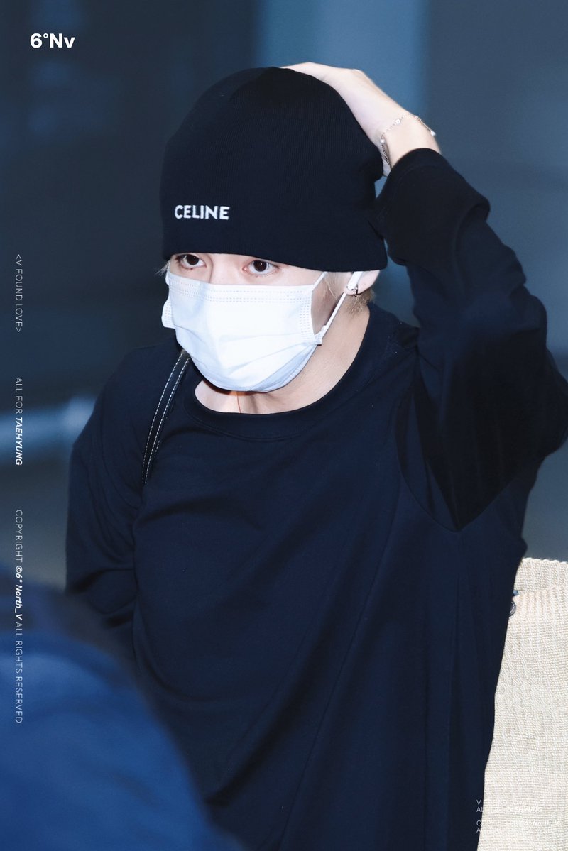 6North_V's tweet photo. 260731 🐻
#뷔 #김태형 #태형 #TAEHYUNG #V 
#BTS #방탄소년단 #방탄 https://t.co/o2poqdTYtX