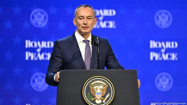 MarioNawfal's tweet photo. 🇵🇸🇺🇸 The man in charge of Gaza’s next chapter laid out the endgame.

Peace Council head Nickolay Mladenov thanked Trump, Egypt, Qatar, Turkey, and the UAE for keeping the parties at the table.

He described a reconstructed Gaza under Palestinian administration, living in peace with Israel, with a real political horizon instead of endless conflict.

He made clear the National Committee for the Administration of Gaza needs both political cover and practical help to actually take control.

The deal on paper matters, but what comes next matters more: real verification, weapons leaving for good, and Israeli withdrawal moving in step with the dismantling.

This lands right after Trump’s announcement of a full disarmament agreement.

The outline is getting sharper, whether it gets delivered is the only test that counts.

Source: Al Jazeera / Writer: Lucas