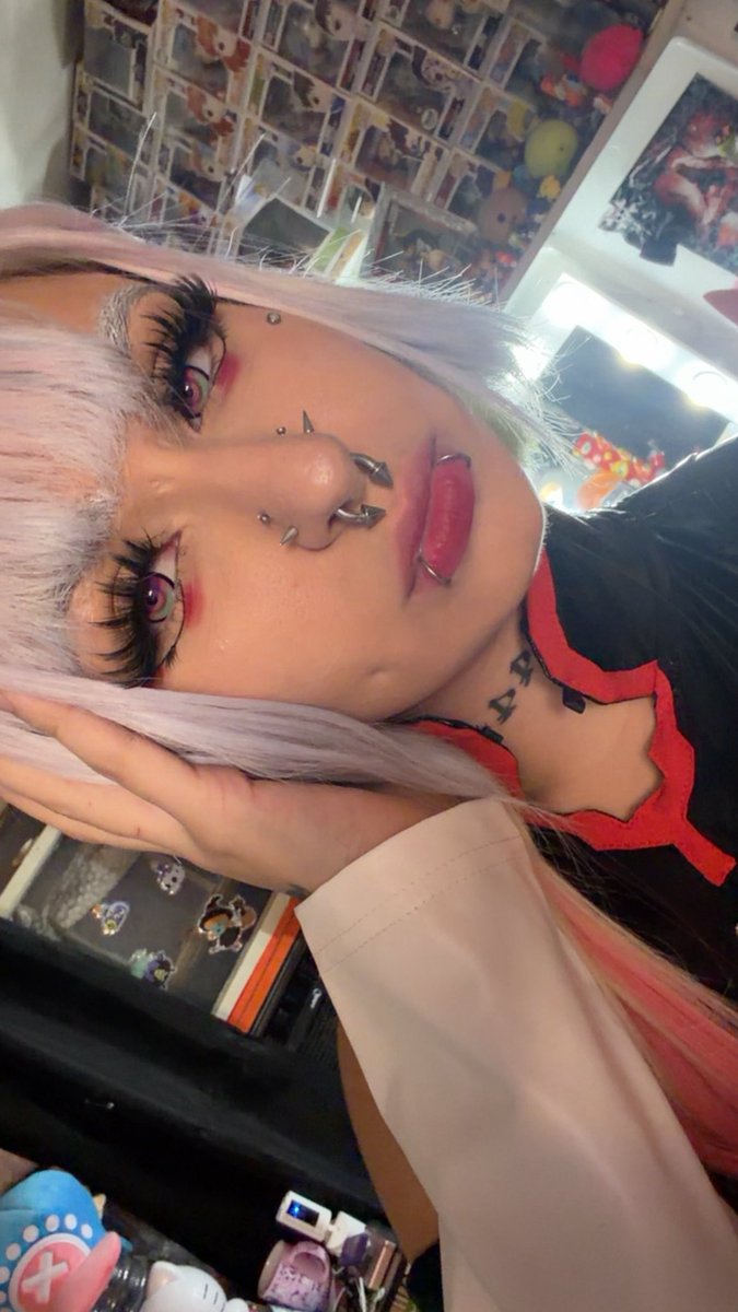 strawberrychi4's tweet photo. #cyberpunk #cosplay #anime https://t.co/Mo0R1D1SIQ