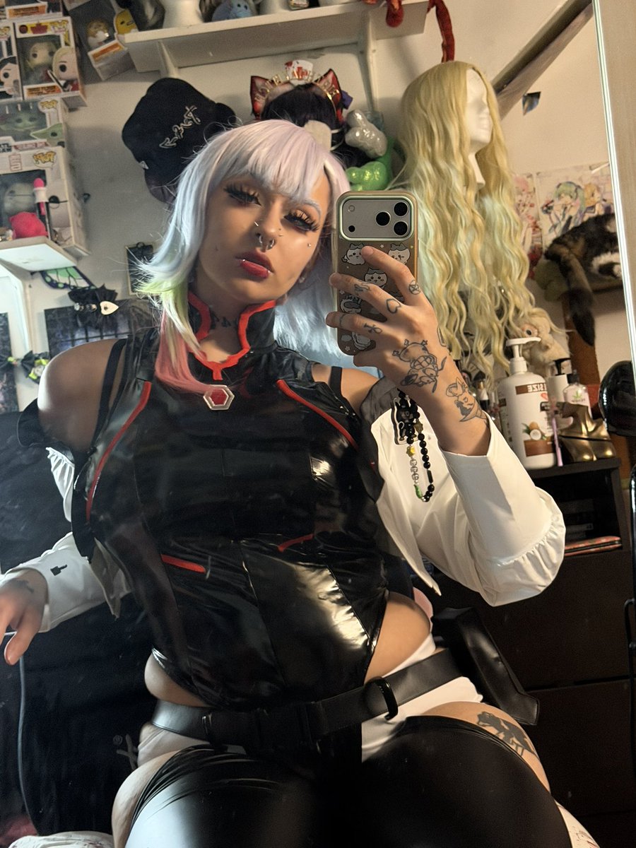 strawberrychi4's tweet photo. #cyberpunk #cosplay #anime https://t.co/Mo0R1D1SIQ
