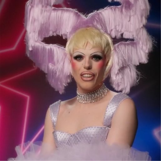putyurlightasup's tweet photo. all the other girls plotting against sami and jada only for them to be the deciding votes 😭 #CanadasDragRace https://t.co/kdel3zxEJN