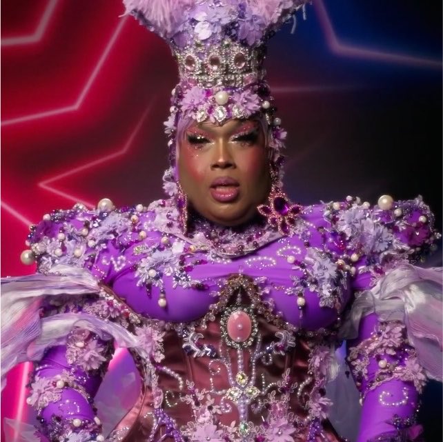 putyurlightasup's tweet photo. all the other girls plotting against sami and jada only for them to be the deciding votes 😭 #CanadasDragRace https://t.co/kdel3zxEJN