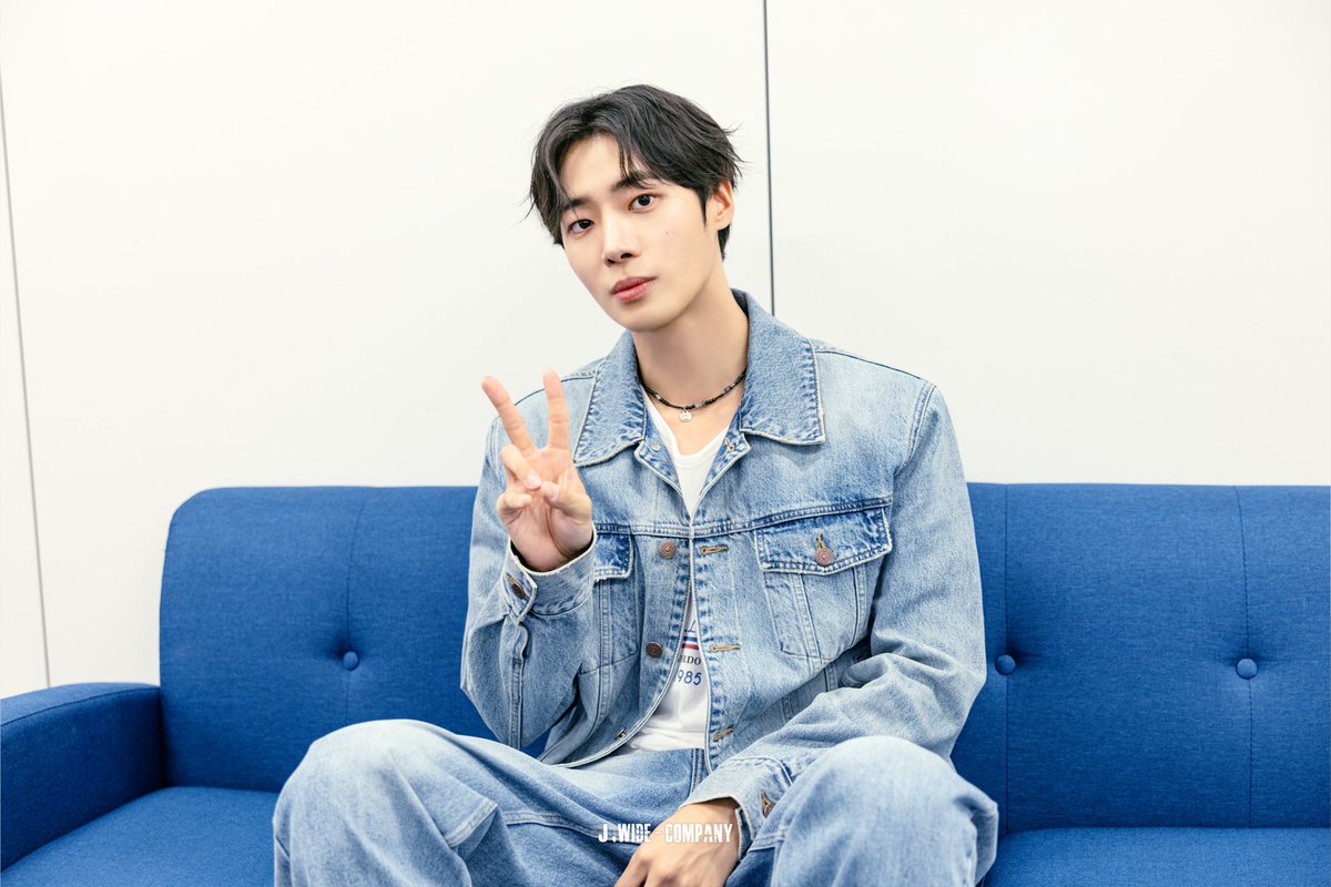 chooarchive0605's tweet photo. [공식카페] #추영우
✨SPECIAL CONTENTS✨
2026 CHOO YOUNG WOO FANMEETING [CHOO-prise!] in JAPAN 미공개 컷
🔗https://t.co/FKam7B2RUp https://t.co/BVwbSVR7U0