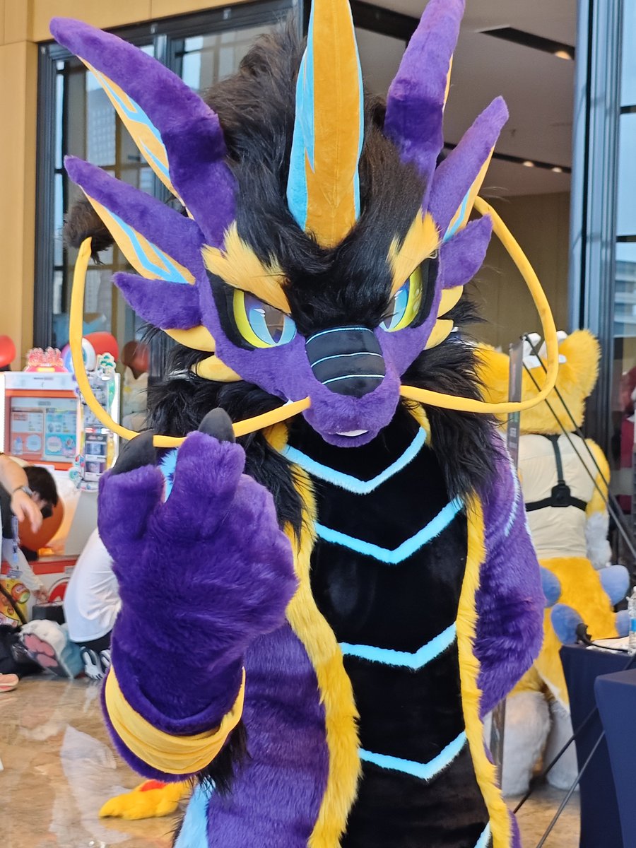 QL_YuChi's tweet photo. #FursuitFriday
试着上我的钩吧(电王音
📷piopio
🧶@DRAs_CN https://t.co/ch0xJqY8y9