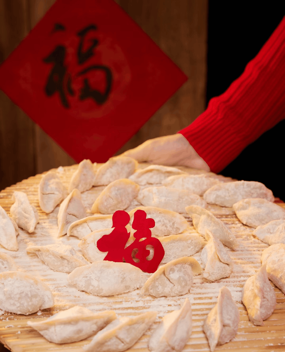 Kiyralin's tweet photo. Lunar New Year vibes!  Wishing you red envelopes, sweet dumplings and all the joy this season brings. Happy Spring Festival! https://t.co/ekqWAoX5xO