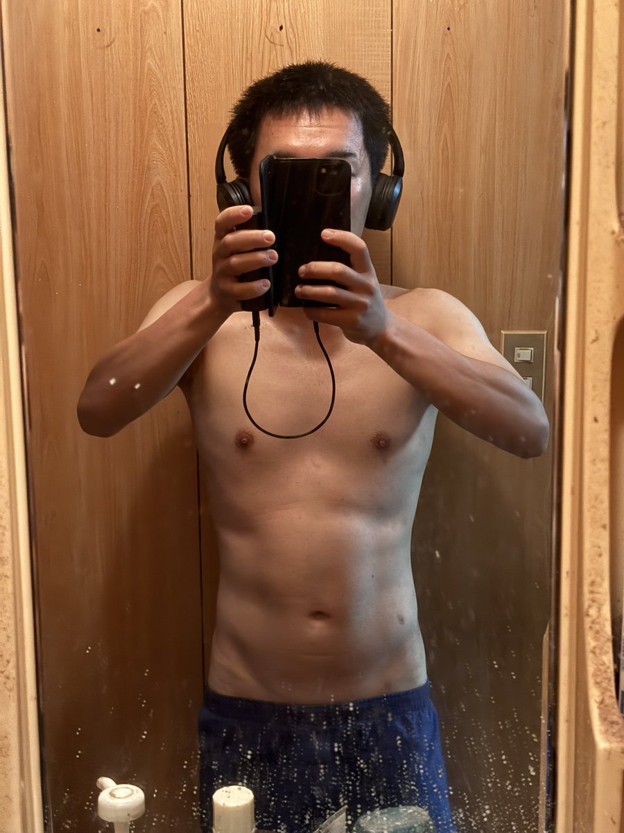 BUGFS3J1OU4fZLl's tweet photo. before↓                             after↓ https://t.co/Xra7skdBy0