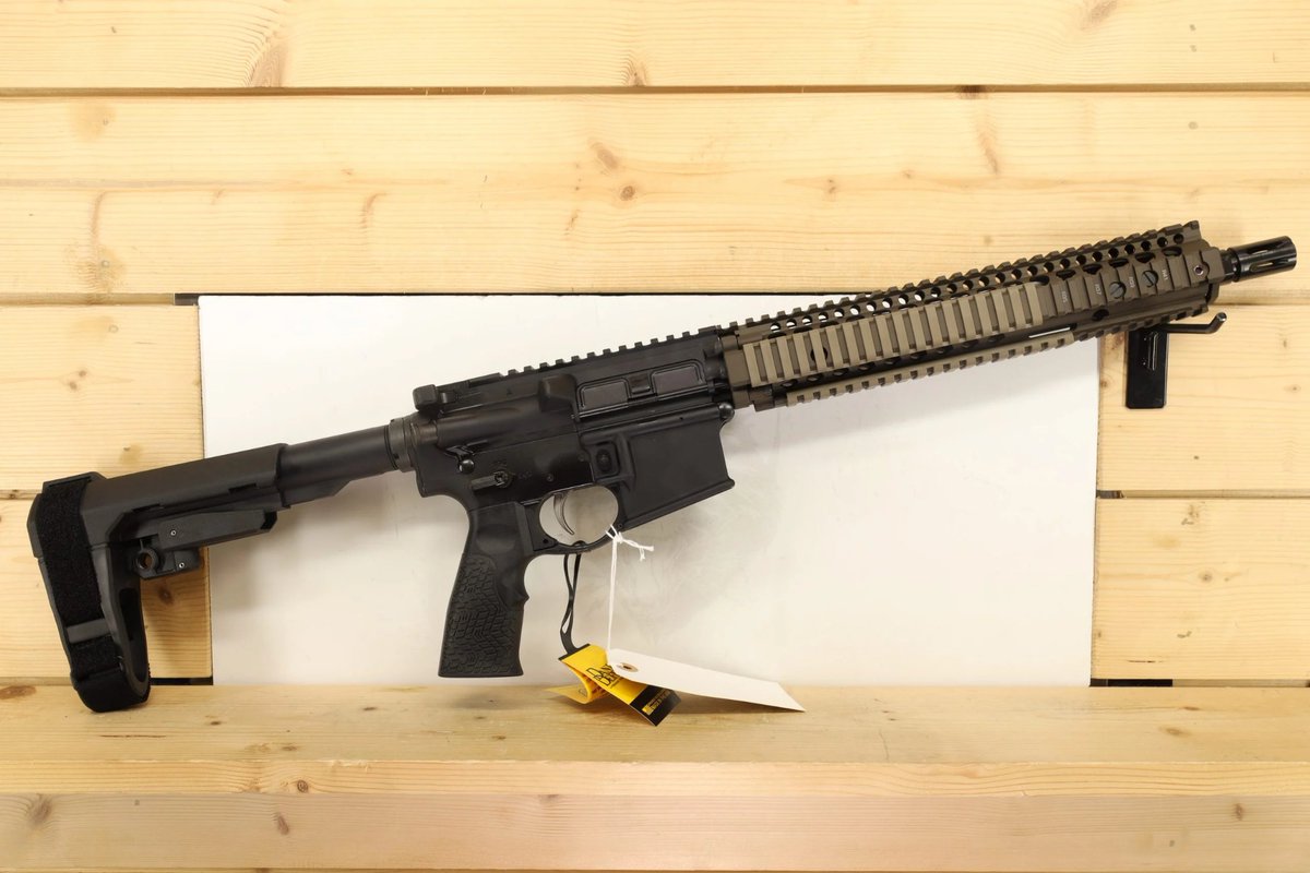 SchmidtFirearms's tweet photo. DANIEL DEFENSE DDM4 GL/SSC
12.5"
5.56X45MM
Thumb Safety 
2 Mags 

$1,779
(10+ in Stock) https://t.co/kEY5y55OsF