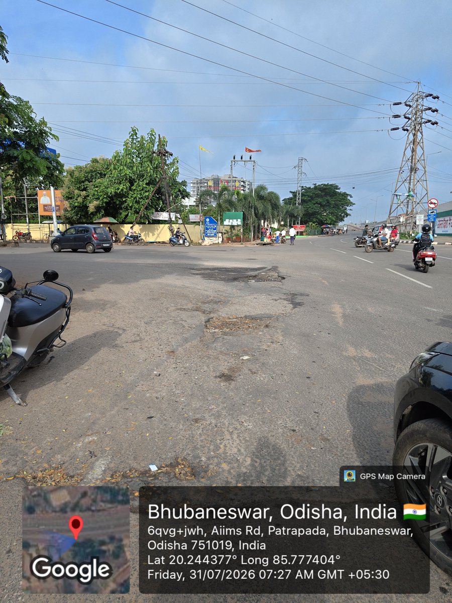 pritammshr's tweet photo. Emergency Delayed. Lives at Risk.

This is the junction connecting the NH-16 Service Road with the AIIMS Bhubaneswar Main Road. Every single day, hundreds of ambulances and thousands of vehicles carrying patients, doctors, hospital staff, and attendants pass through this intersection.

Unfortunately, the road has deteriorated badly. Deep potholes, an uneven surface, and waterlogging during the monsoon force vehicles to slow down or suddenly change lanes. For an ambulance carrying a critical patient, even a delay of a few seconds can make a significant difference.

This is not just a road maintenance issue—it's a matter of public safety and emergency healthcare access. AIIMS Bhubaneswar is one of the region's most important hospitals, and the approach road should reflect that importance.

We sincerely request the concerned authorities to:

Repair the damaged road on priority.

Ensure smooth and pothole-free access for emergency vehicles.

Improve drainage to prevent waterlogging during the monsoon.

Make this junction safe for patients, commuters, and pedestrians.

@bmcbbsr @AIIMSBhubaneswr @PWD_Odisha @CMO_Odisha