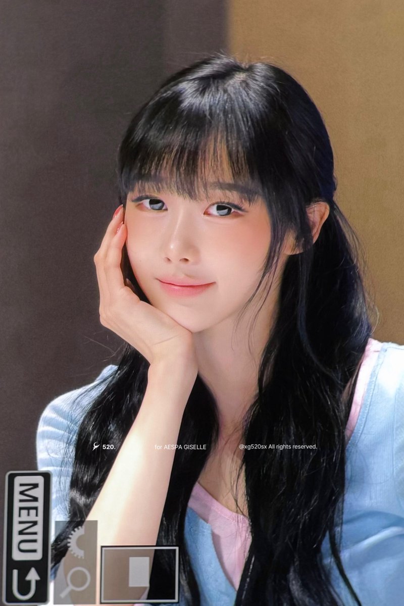 ttt3514qa's tweet photo. 근데 젤누님 앞머리 이렇게 끝인거임??? 분명 며칠 전만 해도 앞머리와 함께 청순 젤누님이 존재하셖는데 웬 초핫걸여자의학살자님이, https://t.co/RRire2mQe6