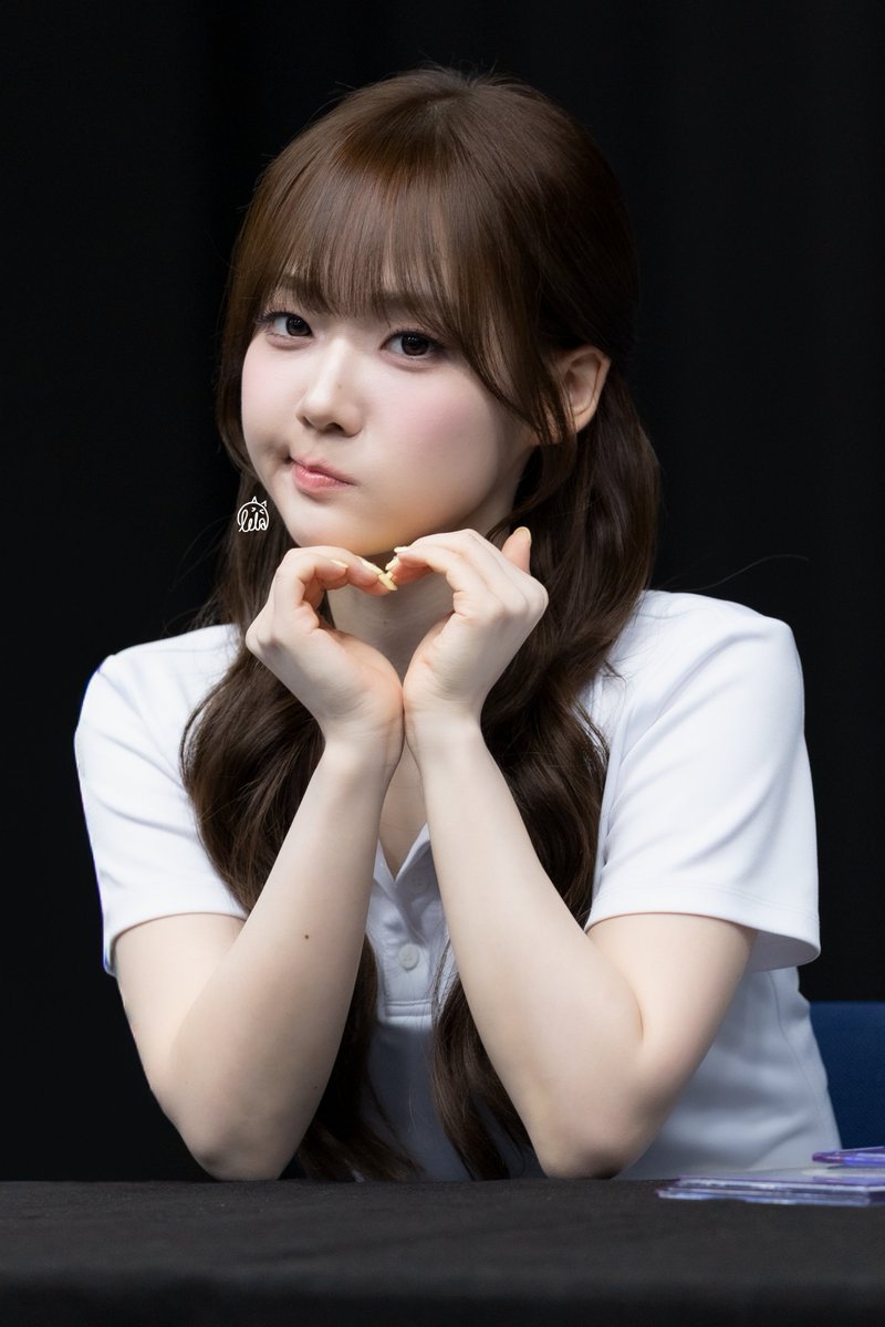 1133_nien's tweet photo. 윤서연 || 260628 Whosfan

🫶

#윤서연 #SEOYEON
#트리플에스 #tripleS https://t.co/Hb9UKyoH85