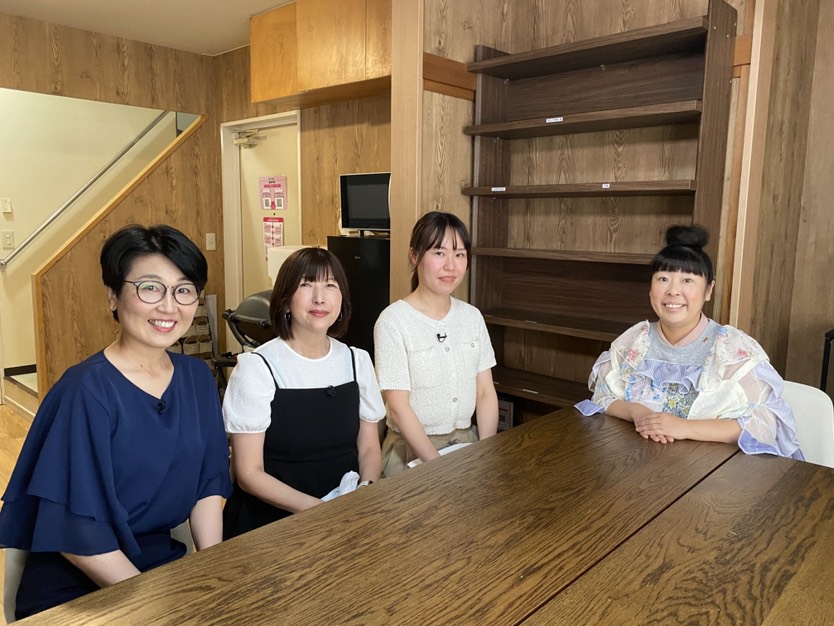ntv_DayDay's tweet photo. ＼8/3(月)の #DayDay.／

◆曜日メンバー
🧡浮所飛貴(#ACEes)
@jr_official_X

◆FOCUS
#武田真一 が熊本地震を取材
命を守るための避難生活とは

◆100円ショップの達人主婦が選ぶ
使ってよかった最新・神グッズ👛
村上知子(森三中)

@ntv_dayday をフォロー
皆さんの注目ポイントを
リプライ欄で教えてください💬