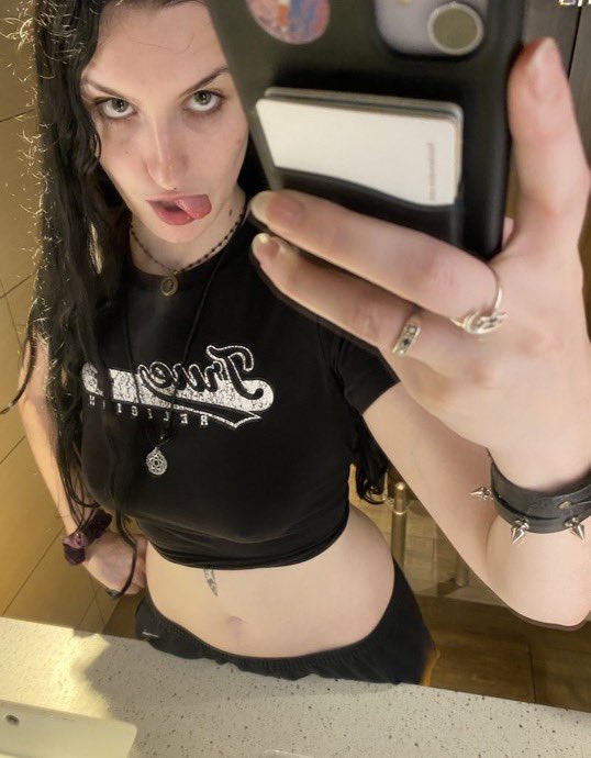 cozycofc's tweet photo. HMU for domme session    #nsfwtwt #buyingcontent https://t.co/ADy0vtpSEQ