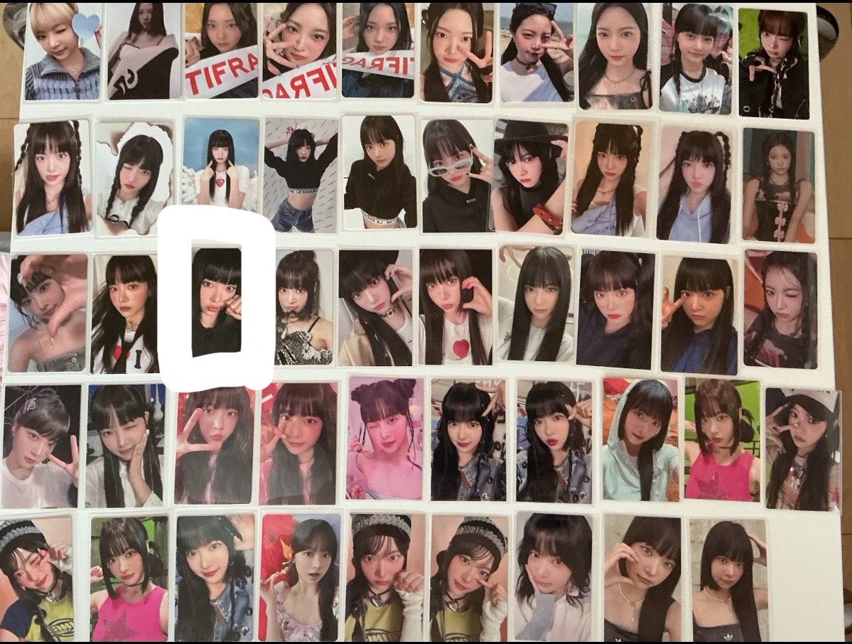 s2o1na8's tweet photo. @minzuha03 白い四角を求めているですが3枚目で交換可能な物はありますでしょうか？🙇🏻‍♀️ https://t.co/zvdMoDoC5b