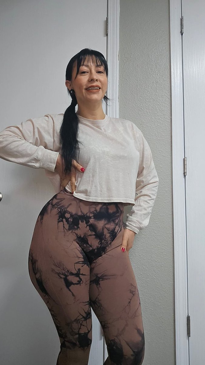 Micaelabobx's tweet photo. @negritoma21 No tengo fotos de mí cola pero me la veo todos los días.. https://t.co/nPvYxp3CUe