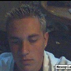 XxLeafCatxX's tweet photo. @AlexDida88 This was me at 24. My GF at the time said I looked like an old man too. Probably the frosted hair lol...

(Oh god Nexopia... It was an old Canadian social media site lol) https://t.co/5giXLb5GB6