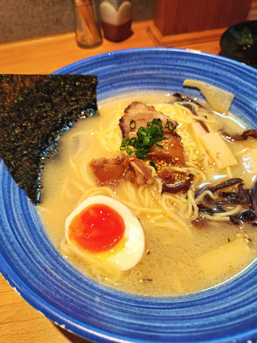 ghuruswami's tweet photo. Late-night bowl of hot ramen, soft glow of paper lanterns, and a quiet table—here’s the kind of warm that wraps around you when the world slows down. https://t.co/dEcTCBj8vX