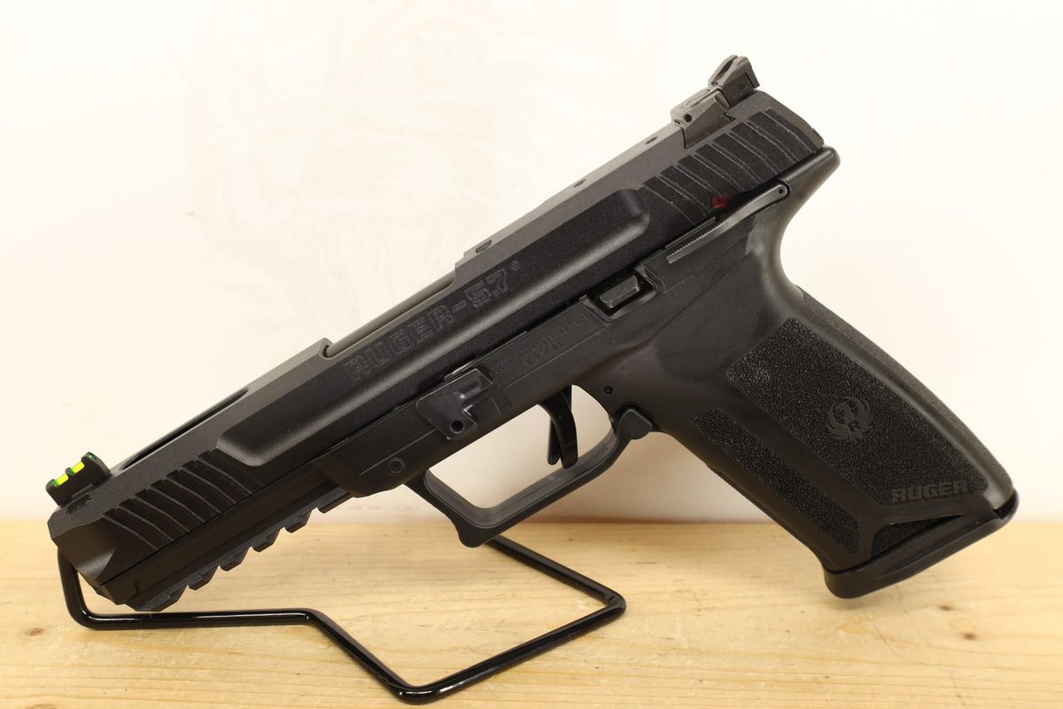 SchmidtFirearms's tweet photo. RUGER Ruger-57
5"
5.7X28MM
Thumb Safety 
2 Mags 

$319 https://t.co/Ceggj6GLNg
