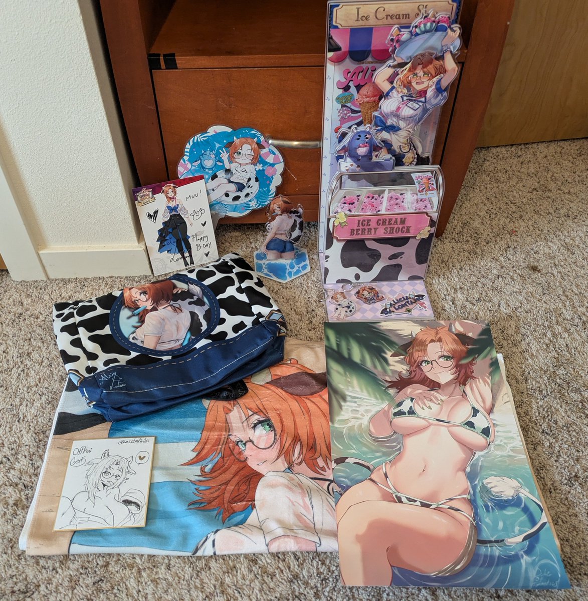 TruncIcoso's tweet photo. @AlicjaDaLontano I forgot to post, oops! It's mostly pre-orders, but here's my offkai cow haul https://t.co/nyasBWdM9J