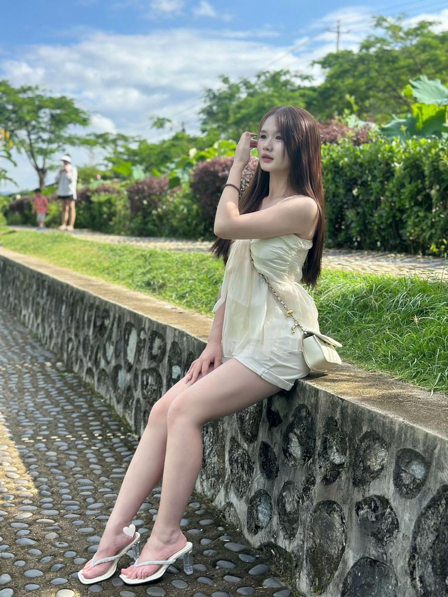 khur74858's tweet photo. #သၢဝ်တႆး #Tai #สาวไตย #ရှမ်းမလေး #สาวไทใหญ่ https://t.co/vpG6ZcgP59